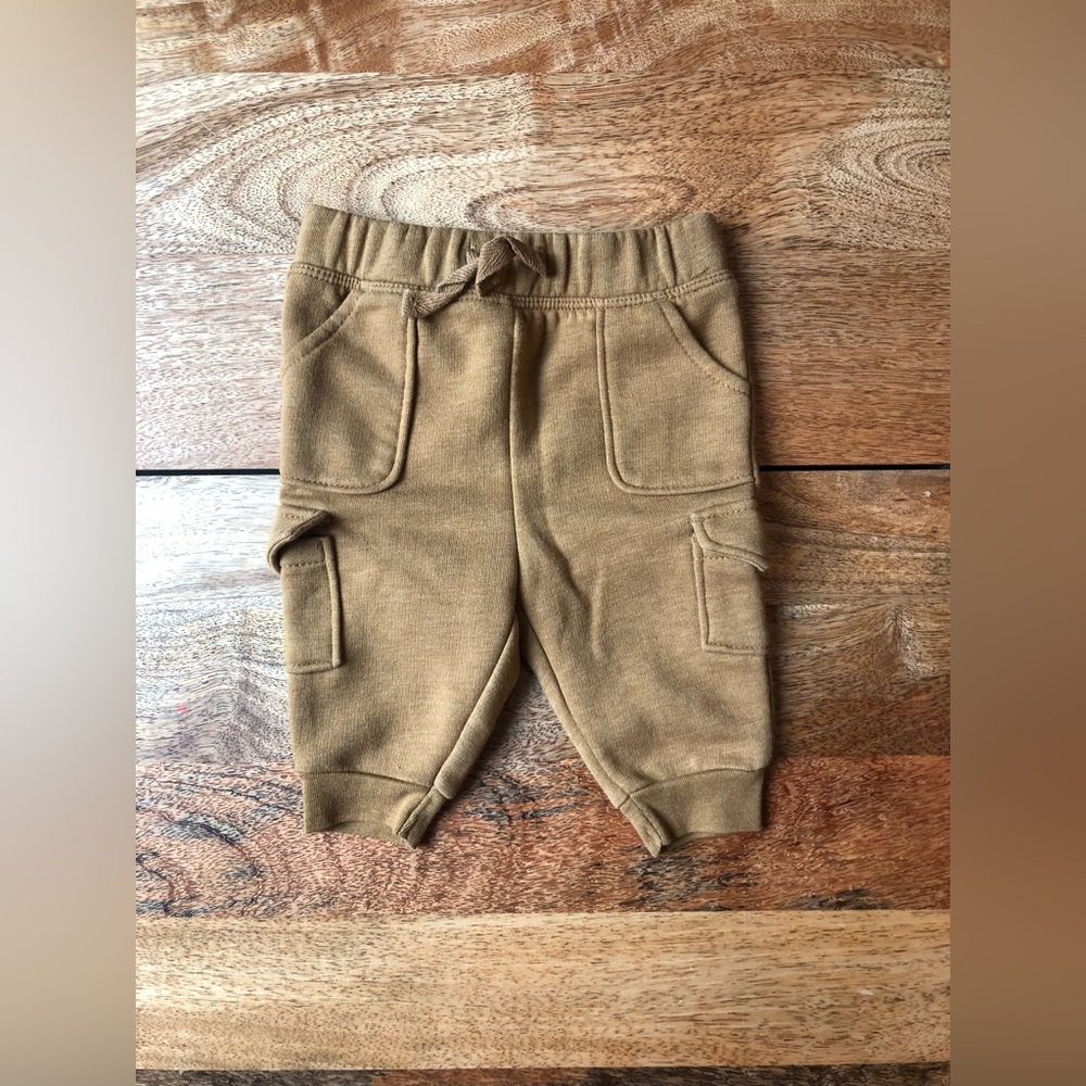 Old Navy 0-3m tan joggers